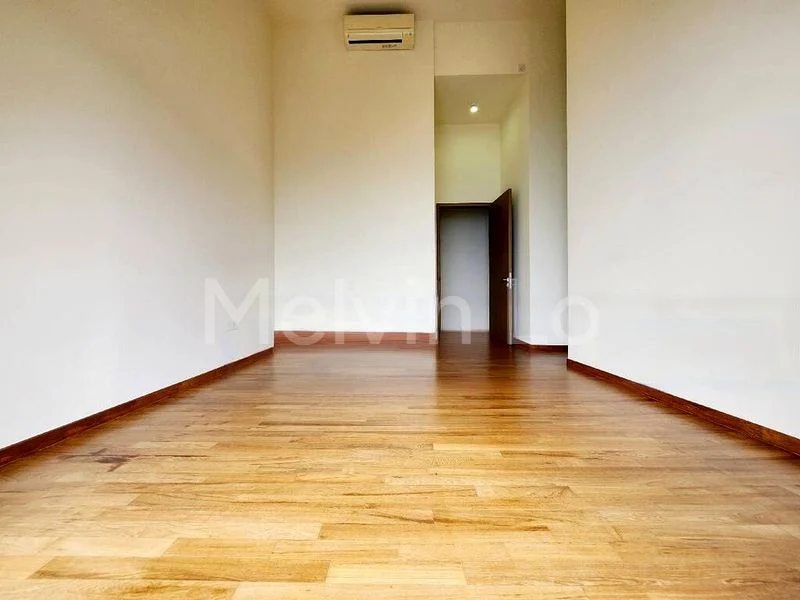 5 Bed Condo for Rent in  UIC Building - Image 3