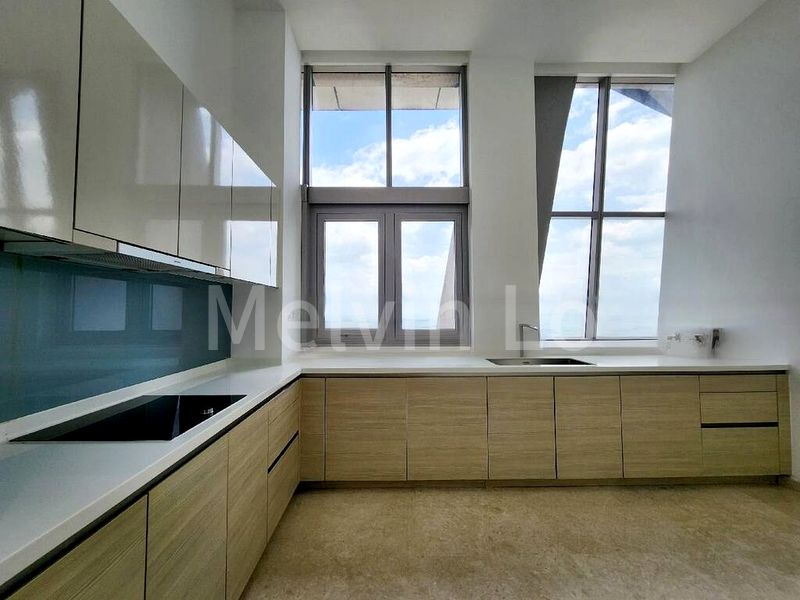 5 Bed Condo for Rent in  UIC Building - Image 9
