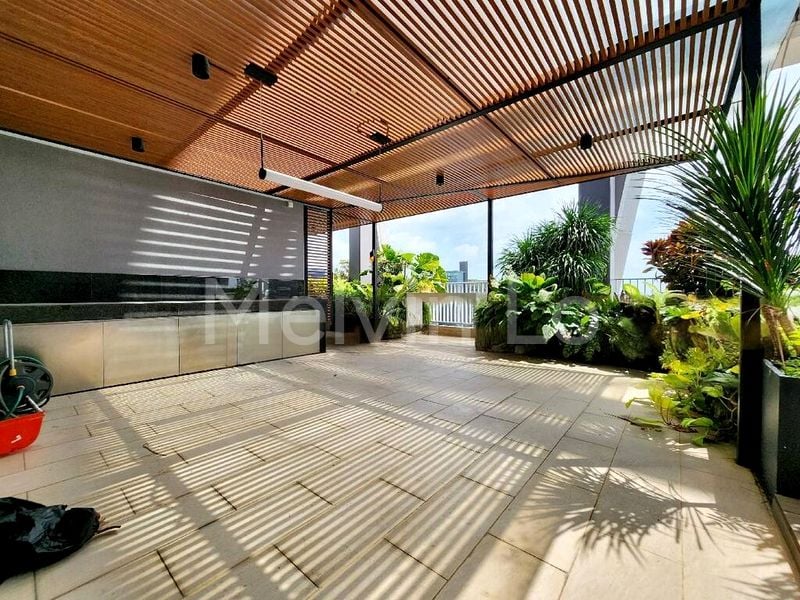 5 Bed Condo for Rent in  UIC Building - Image 16