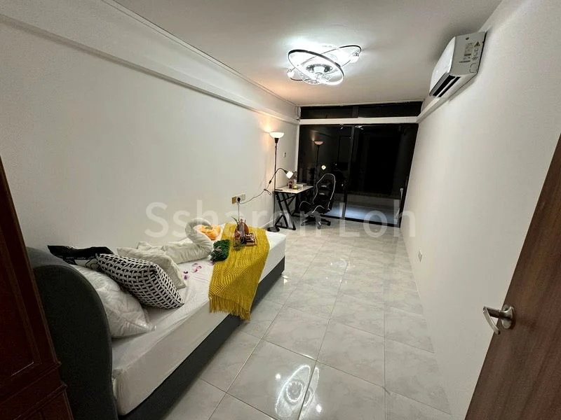 Common Room (Condo) for Rent in Loyang Valley - Image 1