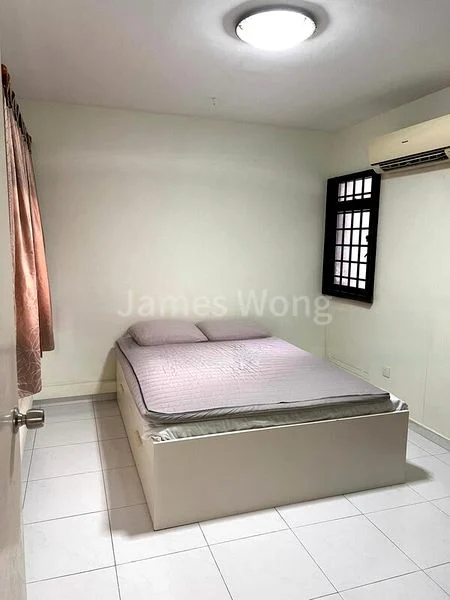 5 Room (5I) HDB for Rent in  200A Sengkang East Road - Image 11