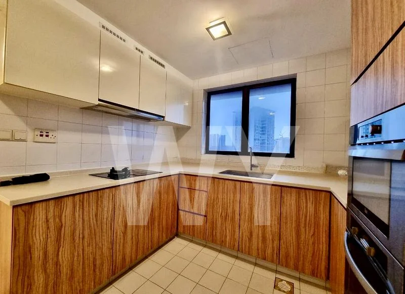 4 Bed Condo for Rent in  Parkway View - Image 3