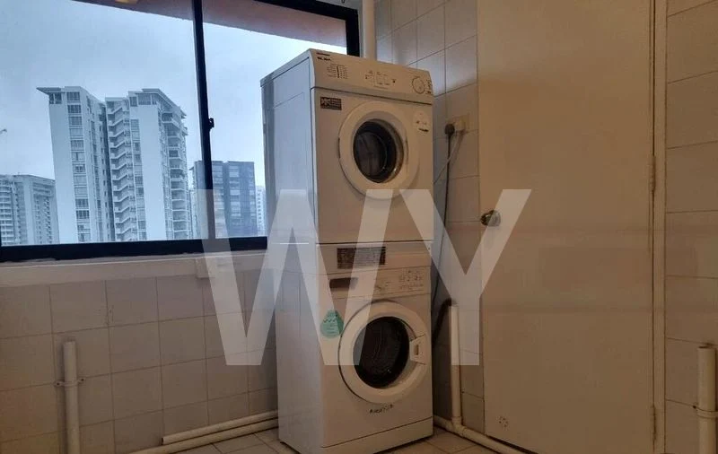 4 Bed Condo for Rent in  Parkway View - Image 2