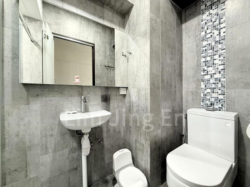 Executive HDB for Rent in  310B Anchorvale Road - Image 1