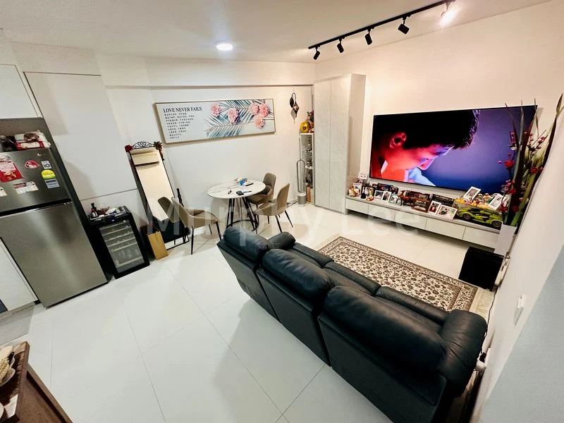 2 Bed Apartment (Condo) for Sale in 77 @ East Coast - Image 2