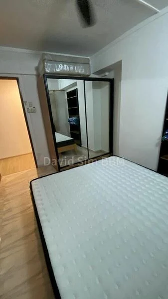 5 Room (5I) HDB for Rent in  881 Woodlands Street 82 - Image 3