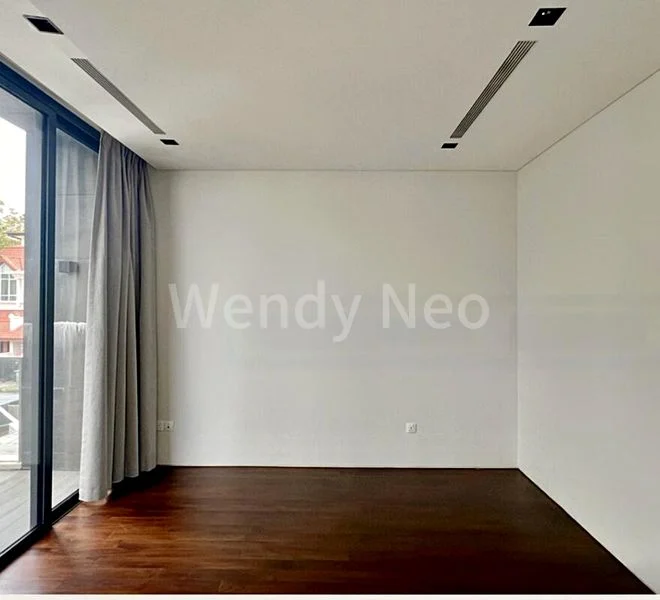 5 Bed Semi-Detached House (Landed) for Rent in  Dunearn Estate - Image 11