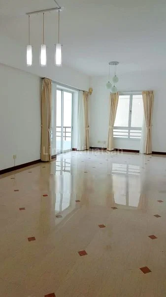 3 Bed Condo for Rent in Parkshore - Image 2