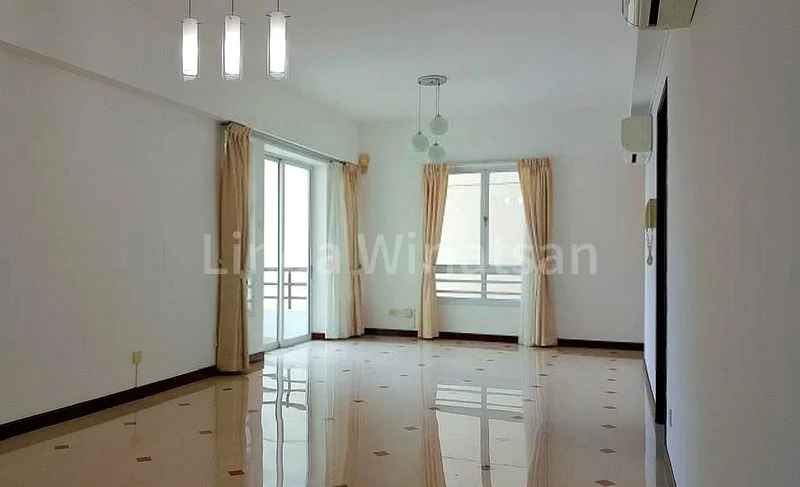 3 Bed Condo for Rent in Parkshore - Image 1