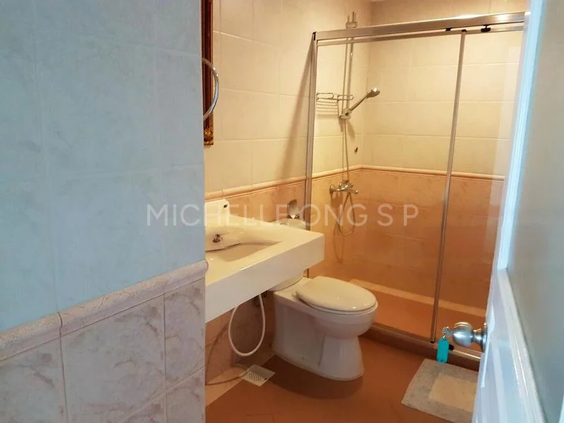 3 Bed Condo for Rent in  Ridgewood Condominium / Ridgewood - Image 6