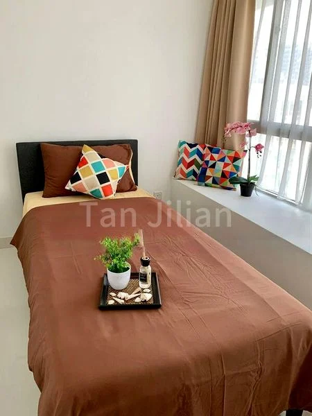 3 Bed Apartment (Condo) for Rent in  The Axis - Image 4