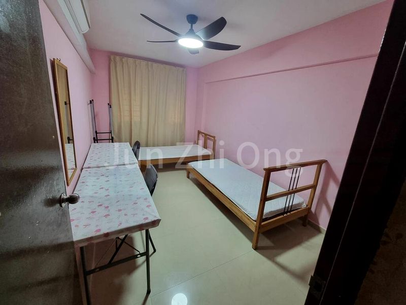 Room (HDB) for Rent in  673B Jurong West Street 65 - Image 1