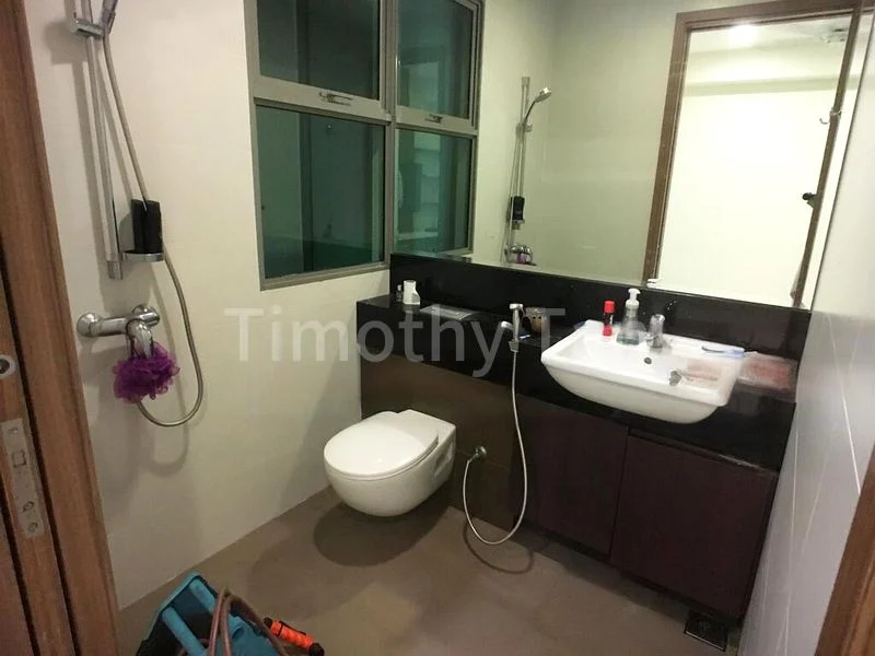 6 Bed Condo for Sale in  Aston Residence - Image 8