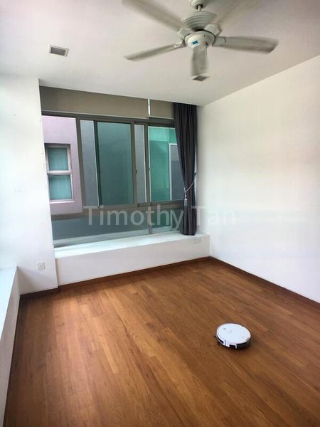 6 Bed Condo for Sale in  Aston Residence - Image 4