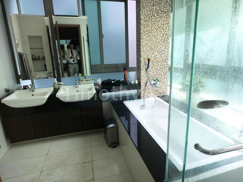 6 Bed Condo for Sale in  Aston Residence - Image 7