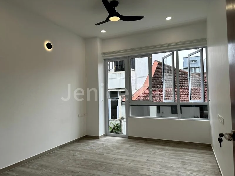 5 Bed Terraced House (Landed) for Rent in  Serangoon Garden Estate - Image 8