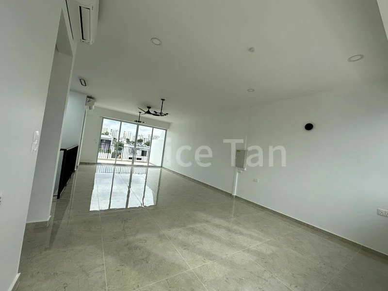 5 Bed Terraced House (Landed) for Rent in  Serangoon Garden Estate - Image 3