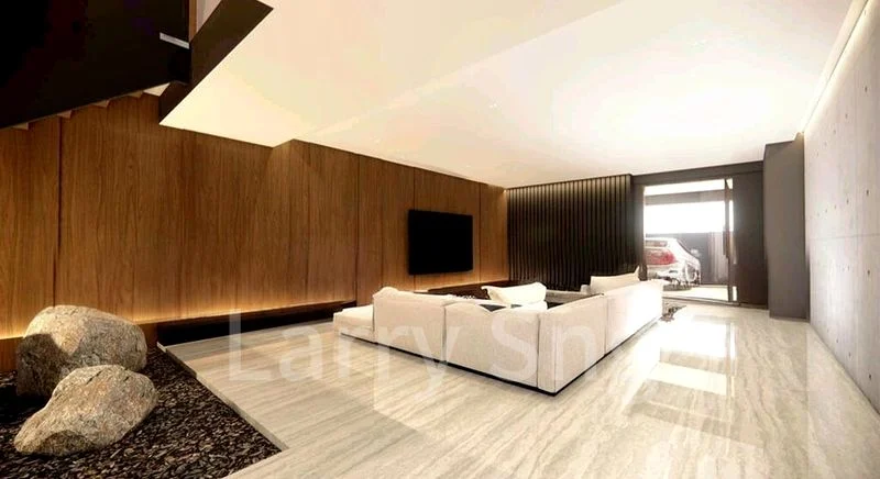 6 Bed Terraced House (Landed) for Sale in  Lim Tua Tow Road - Image 1