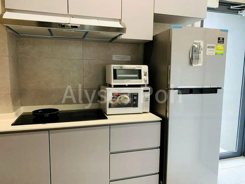 Master Room (Landed) for Rent in  Senyum Residences - Image 7