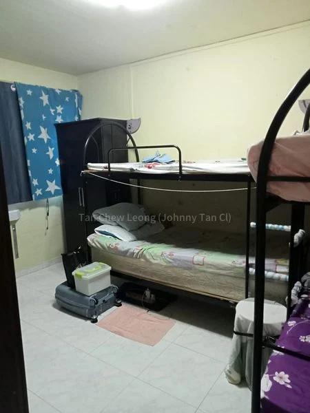 Common Room (HDB) for Rent in 120 Ho Ching Road - Image 1