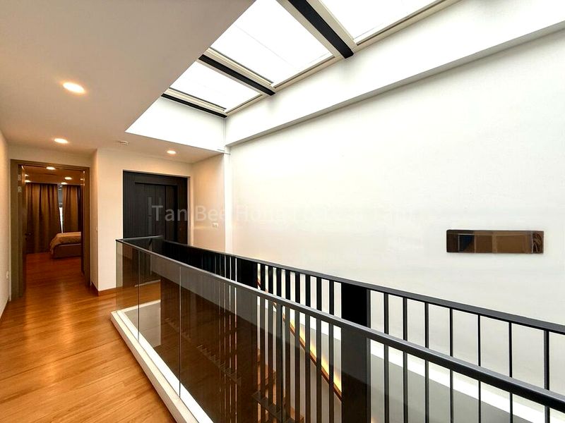 5 Bed Terraced House (Landed) for Sale in  Happy Estate - Image 3