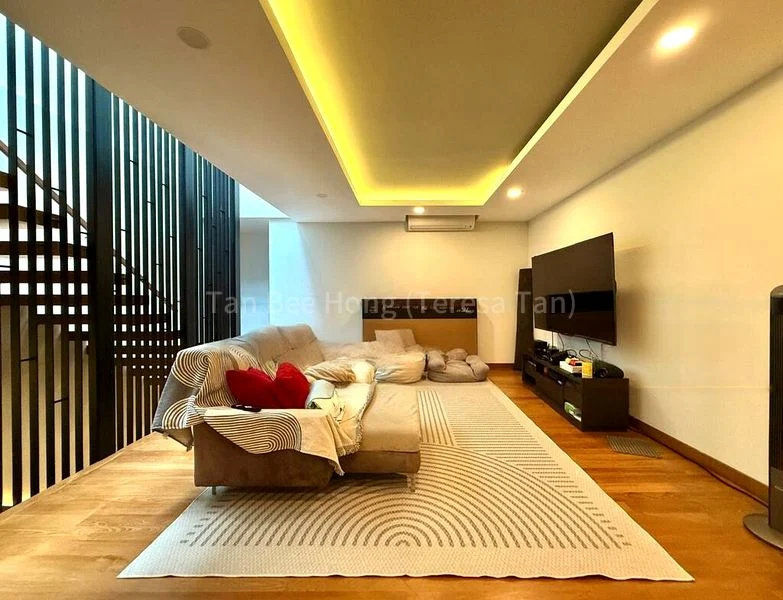 5 Bed Terraced House (Landed) for Sale in  Happy Estate - Image 15