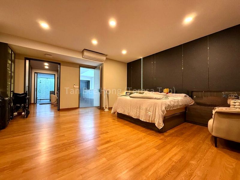 5 Bed Terraced House (Landed) for Sale in  Happy Estate - Image 9