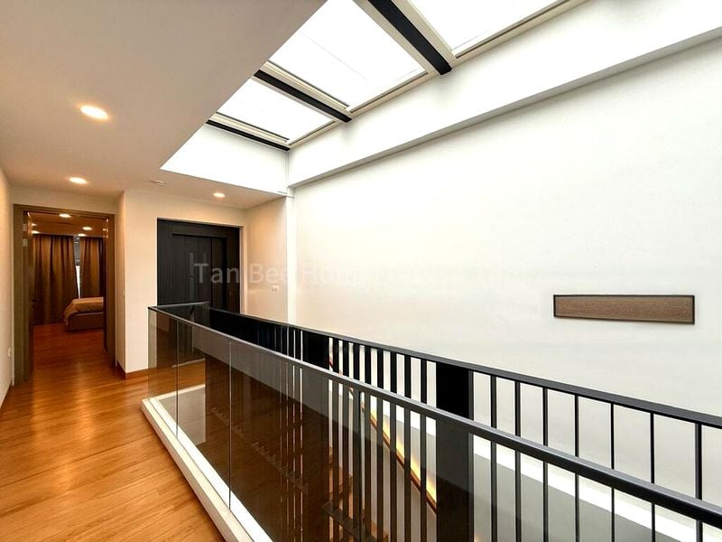 5 Bed Terraced House (Landed) for Sale in  Happy Estate - Image 11