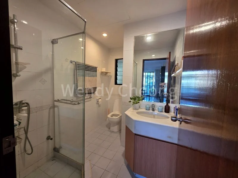 4 Bed Condo for Rent in  The Anchorage - Image 10