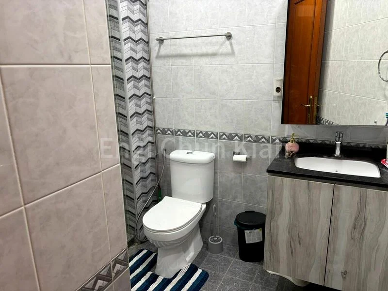 Common Room (Landed) for Rent in  Lakeside Grove - Image 6