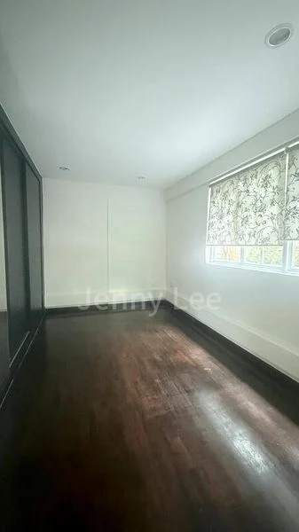 5 Room (5A) HDB for Rent in  12 Dover Close East - Image 6