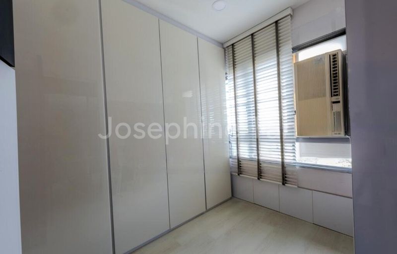 Executive HDB for Sale in  235 Pasir Ris Street 21 - Image 7