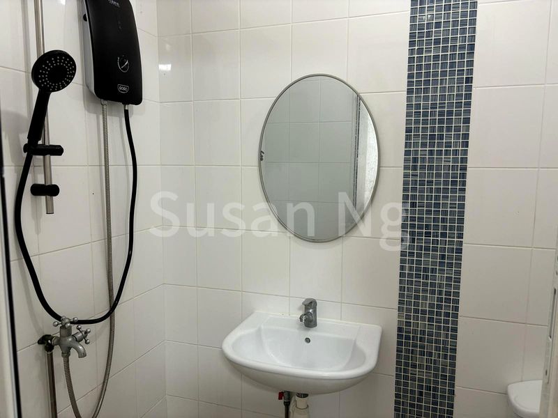 Master Room (HDB) for Rent in  503 Bukit Batok Street 52 - Image 2