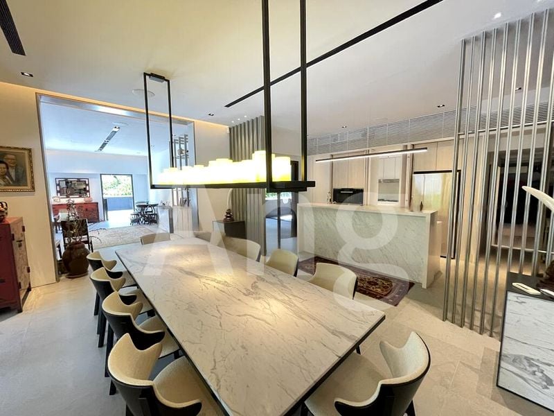 5 Bed Bungalow (Landed) for Sale in  Caldecott Hill Estate - Image 4