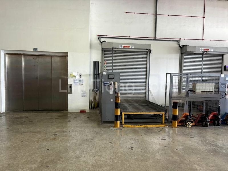 Factory / Workshop (B2) for Rent: Jurong Industrial Estate - Image 3