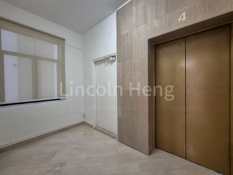 4 Bed Condo for Rent in Beverly Hill - Image 3