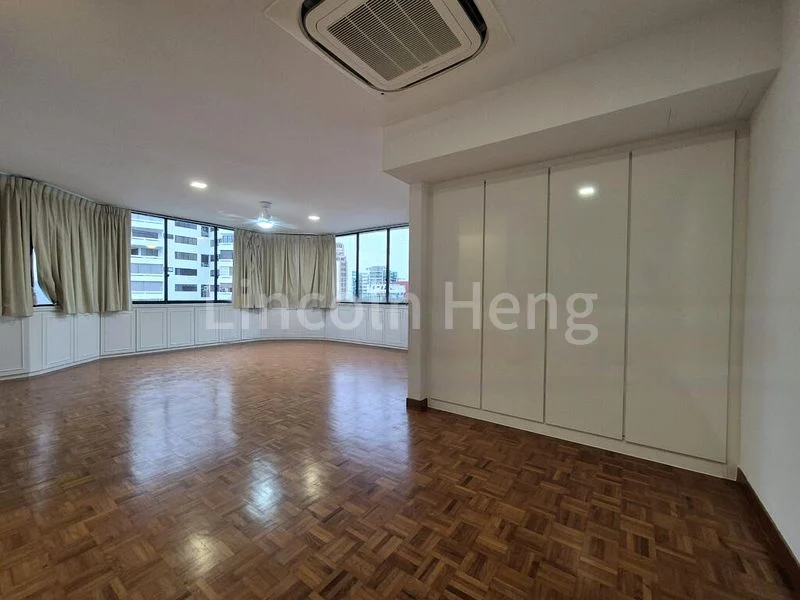 4 Bed Condo for Rent in Beverly Hill - Image 15