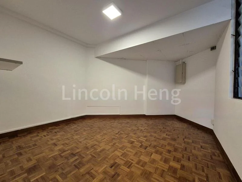 4 Bed Condo for Rent in Beverly Hill - Image 7