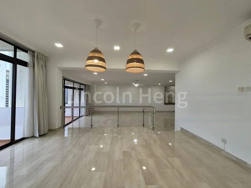 4 Bed Condo for Rent in Beverly Hill - Image 9