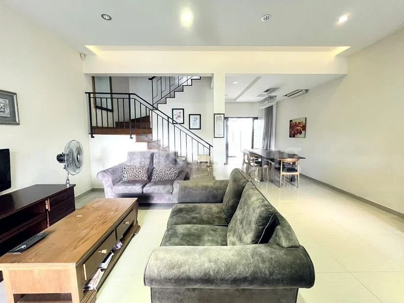 3 Bed Terraced House (Landed) for Sale in  Koon Seng Road - Image 1
