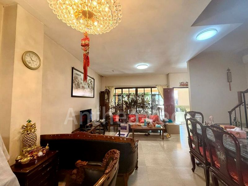 8 Bed Terraced House (Landed) for Sale in  Cambridge Road - Image 3