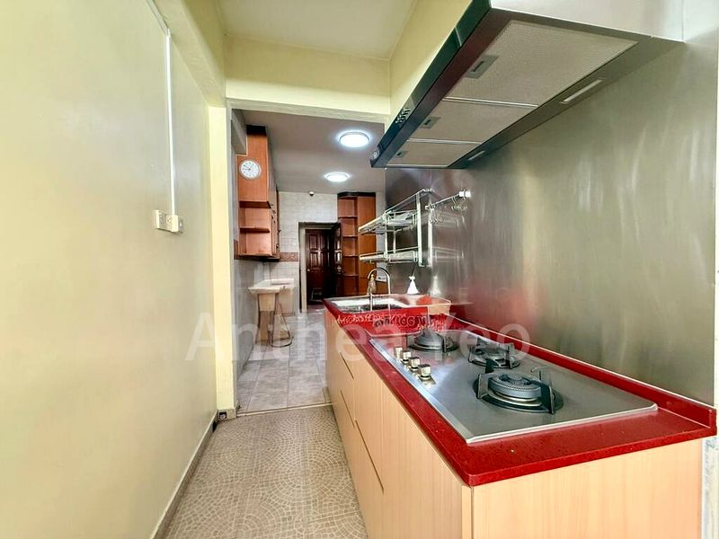 8 Bed Terraced House (Landed) for Sale in  Cambridge Road - Image 11