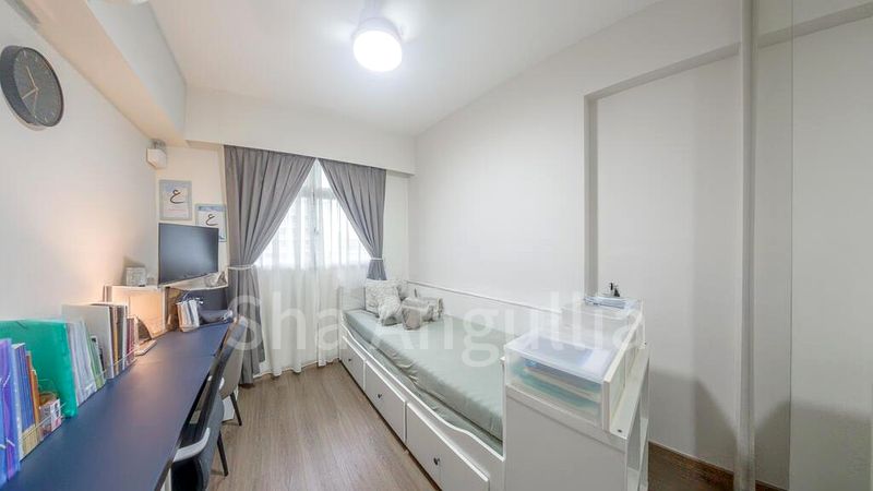 4 Room (4A) HDB for Sale in  409B Northshore Drive - Image 1