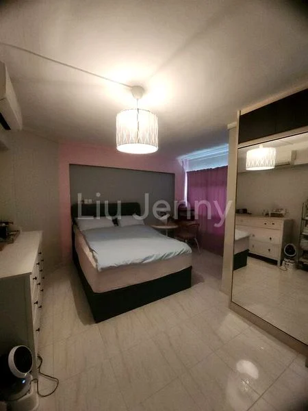 Executive HDB for Rent in  585 Woodlands Drive 16 - Image 3