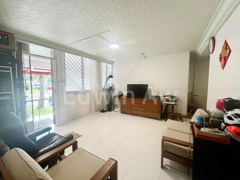 4 Room (4S) HDB for Sale in  174 Yishun Avenue 7 - Image 2