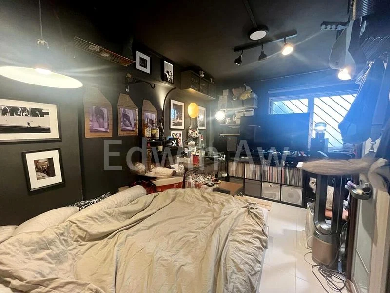 4 Room (4S) HDB for Sale in  174 Yishun Avenue 7 - Image 4