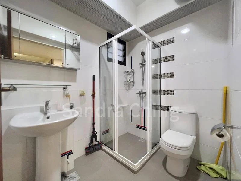 5 Room (5I) HDB for Sale in  546C Segar Road - Image 1