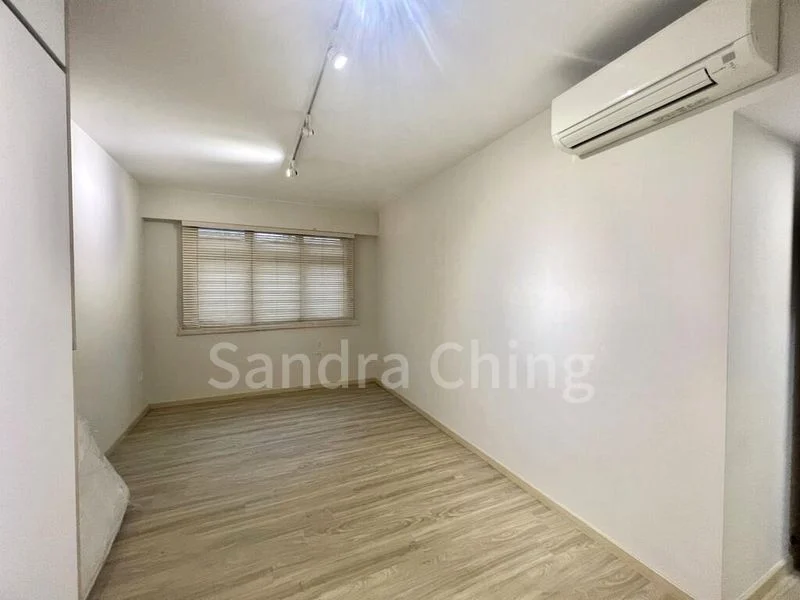 5 Room (5I) HDB for Sale in  546C Segar Road - Image 3