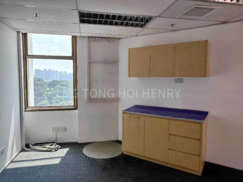 Office for Rent: Peninsula Plaza - Image 2