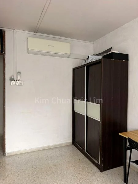 Common Room (HDB) for Rent in  160 Woodlands Street 13 - Image 2